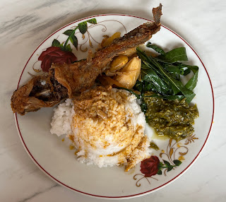 Masakan Padang Roda Minang