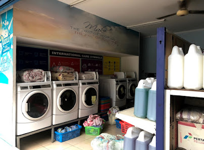 Maxi Coin Laundry