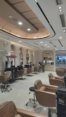 May May Salon - Central Park Mall