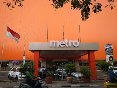 Metro Sunter Plaza