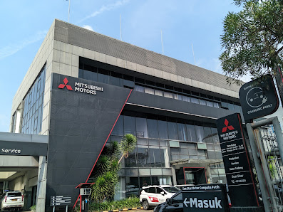 Mitsubishi Sun Star Cempaka Putih