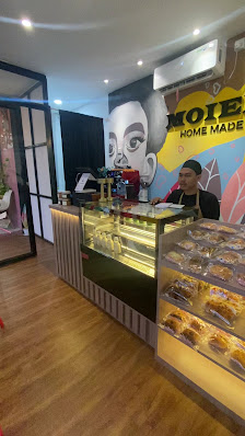Moien Homemade Bakery, cafe & Burger