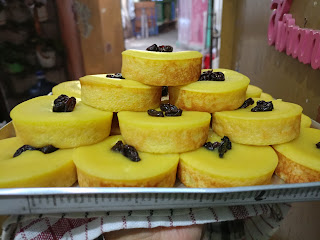 MoMkey Cake