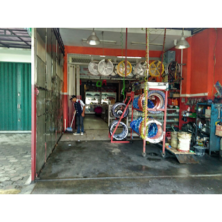 Motor 76 Jaya