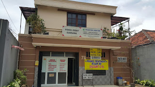 MR CLINIC (klinik umum dan skin care)