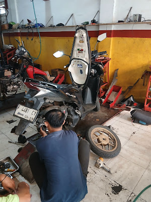 MR. MONTIR CILENDEK, Service Motor segala merek. - Bengkel TVS Motor