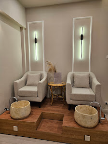 NANE BEAUTY BAR