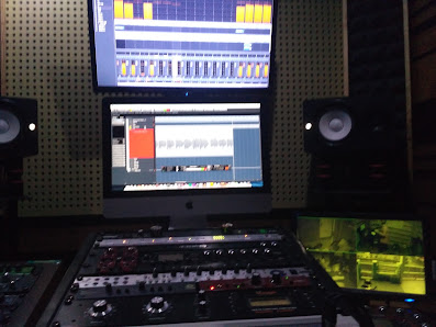 niROCK Studio