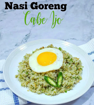noen food and coffee