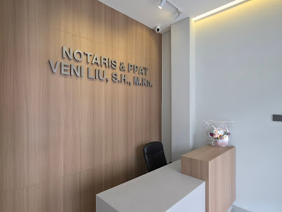 Notaris & PPAT Veni Liu, S.H., M.Kn.