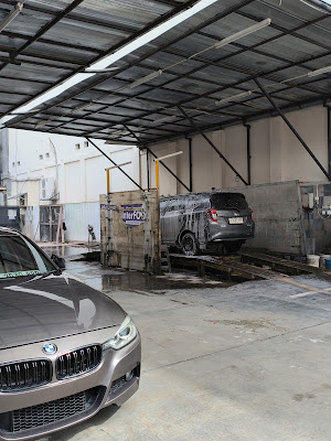 Oasis Vehicle Spa & Cafe