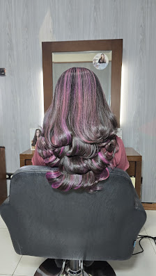 ONNY TRIMS SALON