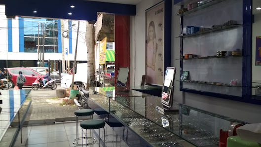 Optik Internasional