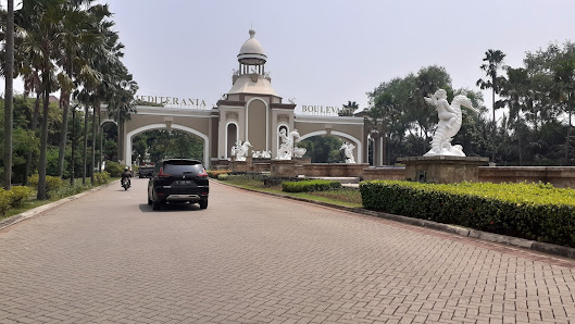 Pantai Indah Kapuk Katamaran Indah