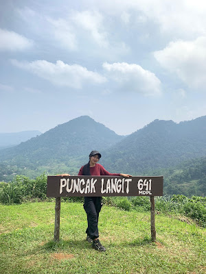 parkiran curug bidadari via puncak langit