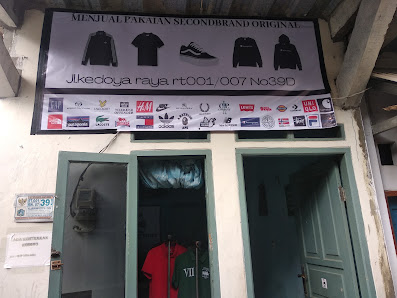 Pasar Loak Kebayoran