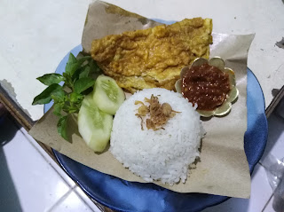 Penyetan Ajib