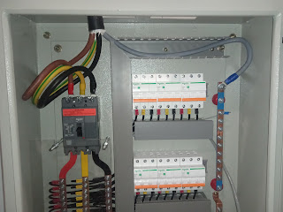 Perakitan Panel Listrik / Tukang listrik / Instalasi listrik