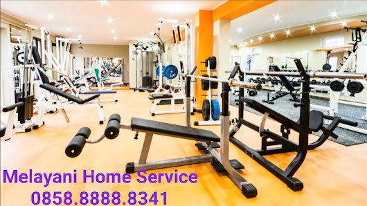 Personal Trainer Perempuan & Sport Therapy