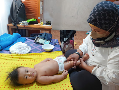 Pijat bayi & ibu (M.Healthycare_Bd.Mia)