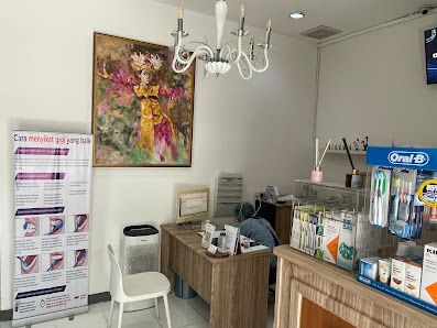 Praktek Dokter Gigi Maria Indah