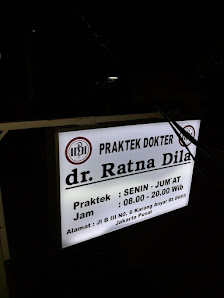 Praktek dr. Ratna Dila