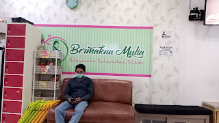 Praktek dr. Uning Marlina, MHSM.,SpOG