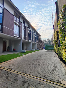 Precium Lebak Bulus