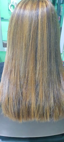 Queen salon.