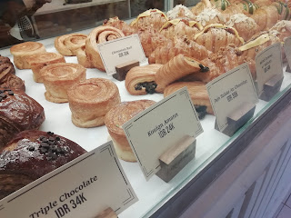 Rarampa Bakeshop Croissant and Coffee