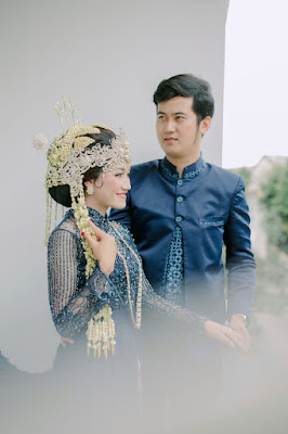 Rias Pengantin Raina