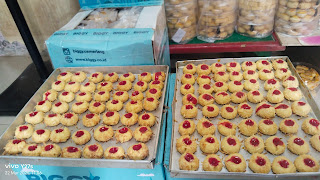 Riez cake n cookies