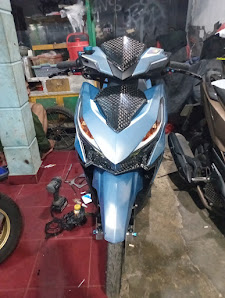 Risin Garage