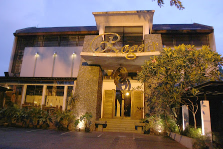 Roger's Salon Wolter