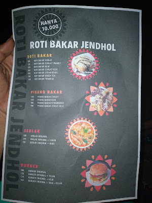 Roti Bakar Jendhol