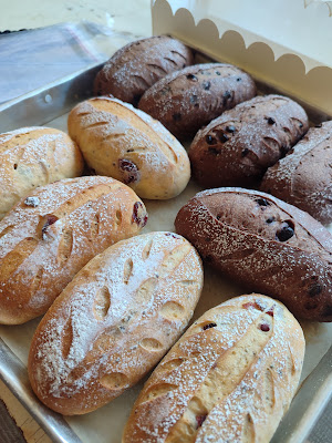 Roti Gummi | Soft Sourdough Jogja | Cranberry Cream Cheese