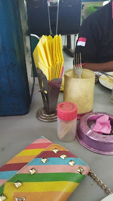 Rumah Makan Simpang Raya Masakan Padang