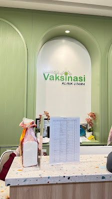 Rumah Vaksinasi Pusat