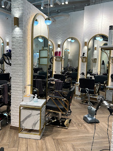 Salon Ando & Yun Emporium