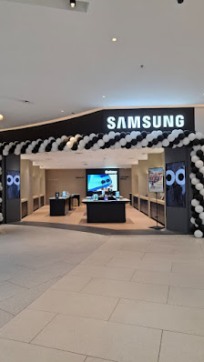 Samsung Experience Store - Mall Menara Jakarta