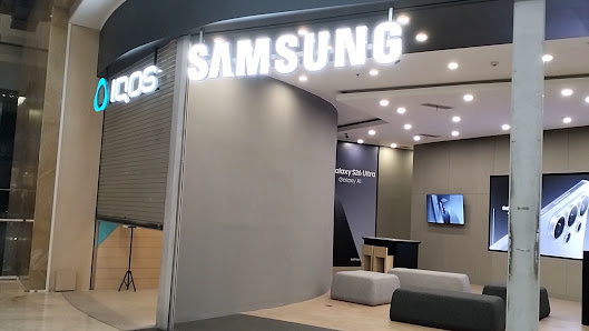 Samsung store lotte avenue