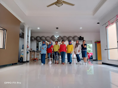 Sanggar Yoga & Zumba Persahabatan