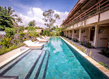 selong belanak bungalow & restaurant