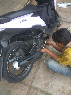 Sentra Petukangan Motor