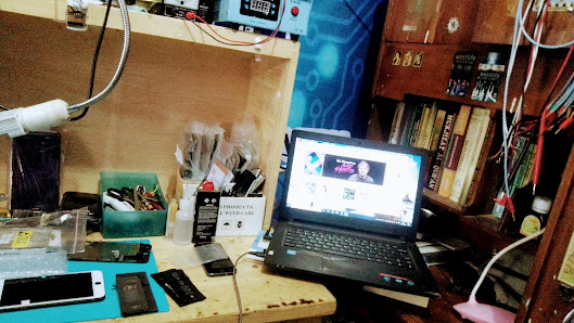 Service handphone harinita