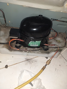 Service kulkas mesin cuci dan ac
