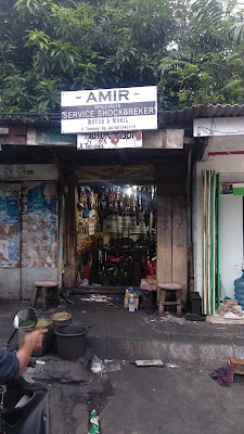 Service ShockBreaker Motor/Mobil Amir