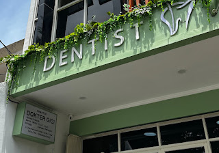 Seven Dental Clinic Surabaya (Klinik Akar Gigi Sby)
