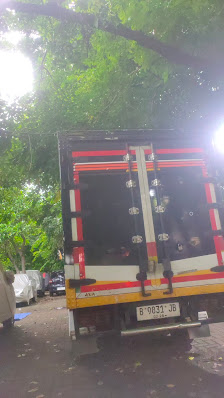 Sewa/rental mobil Pickup/Truck angkutan barang