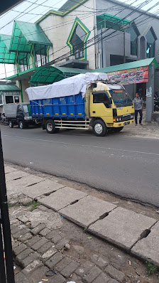 Sewa truk Ciledug
